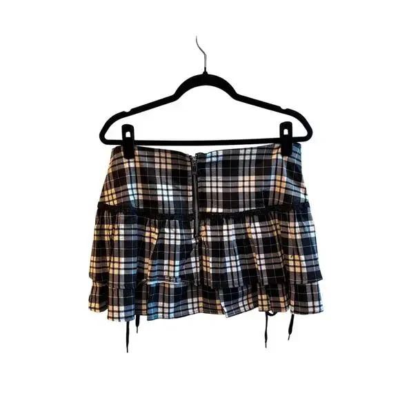 Dolls Kill Widow Pleated Plaid Skirt White Black Plus Size 1X NWT - Picture 10 of 10